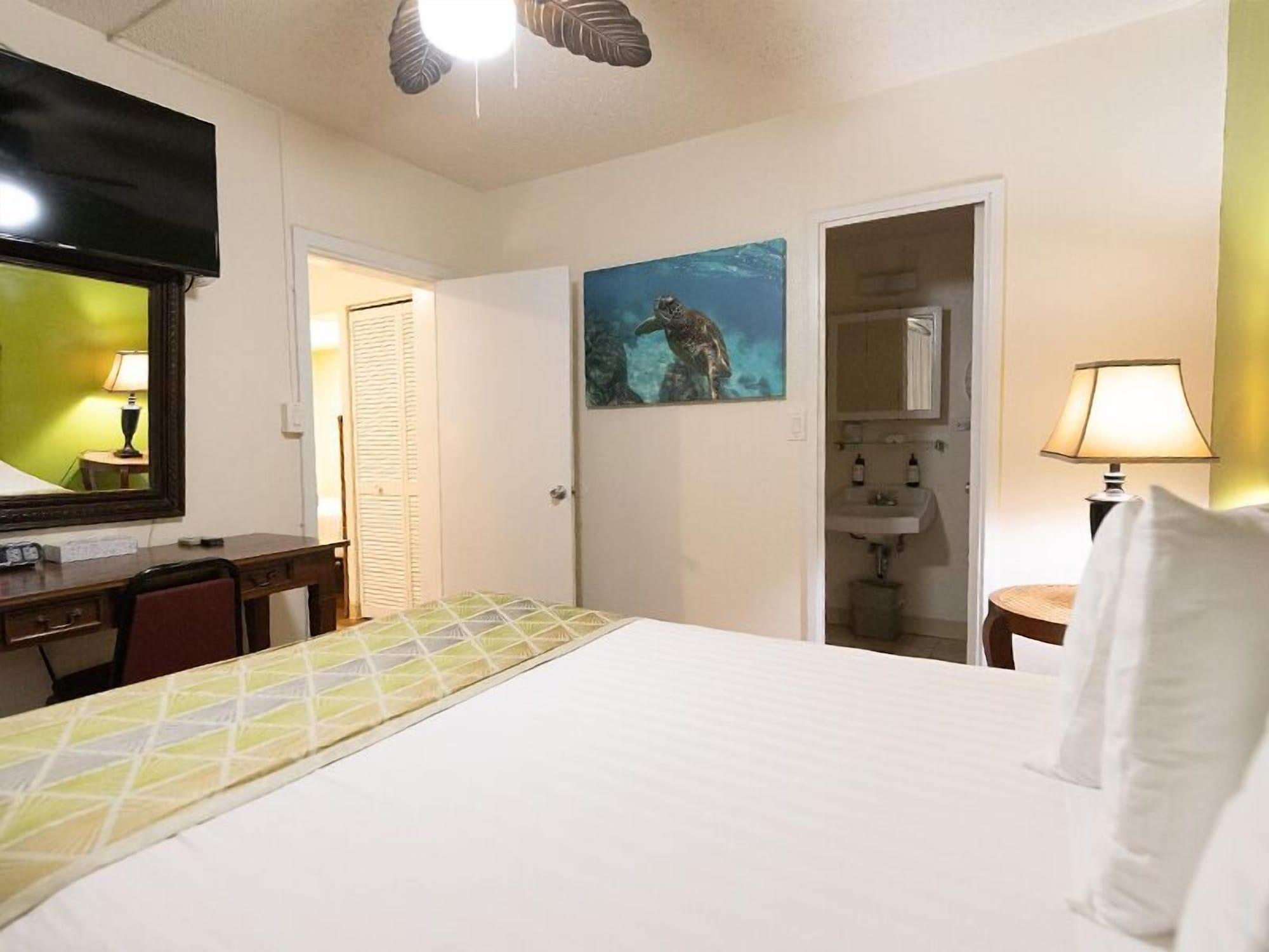Pacific Marina Inn Airport Гонолулу Екстер'єр фото